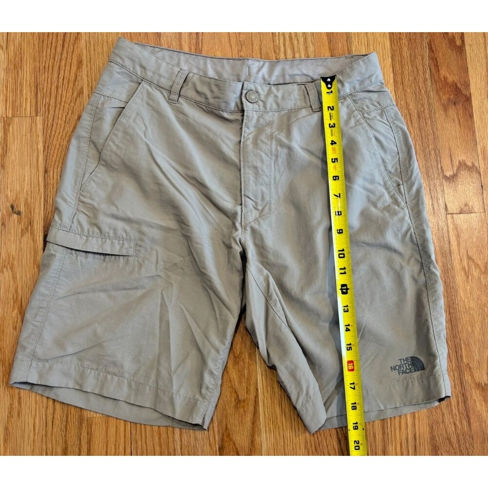 THE NORTH FACE Shorts Men's Size 32 Tan Khaki Nylon Cargo Hiking Outdoor Pockets - Picture 2 of 8